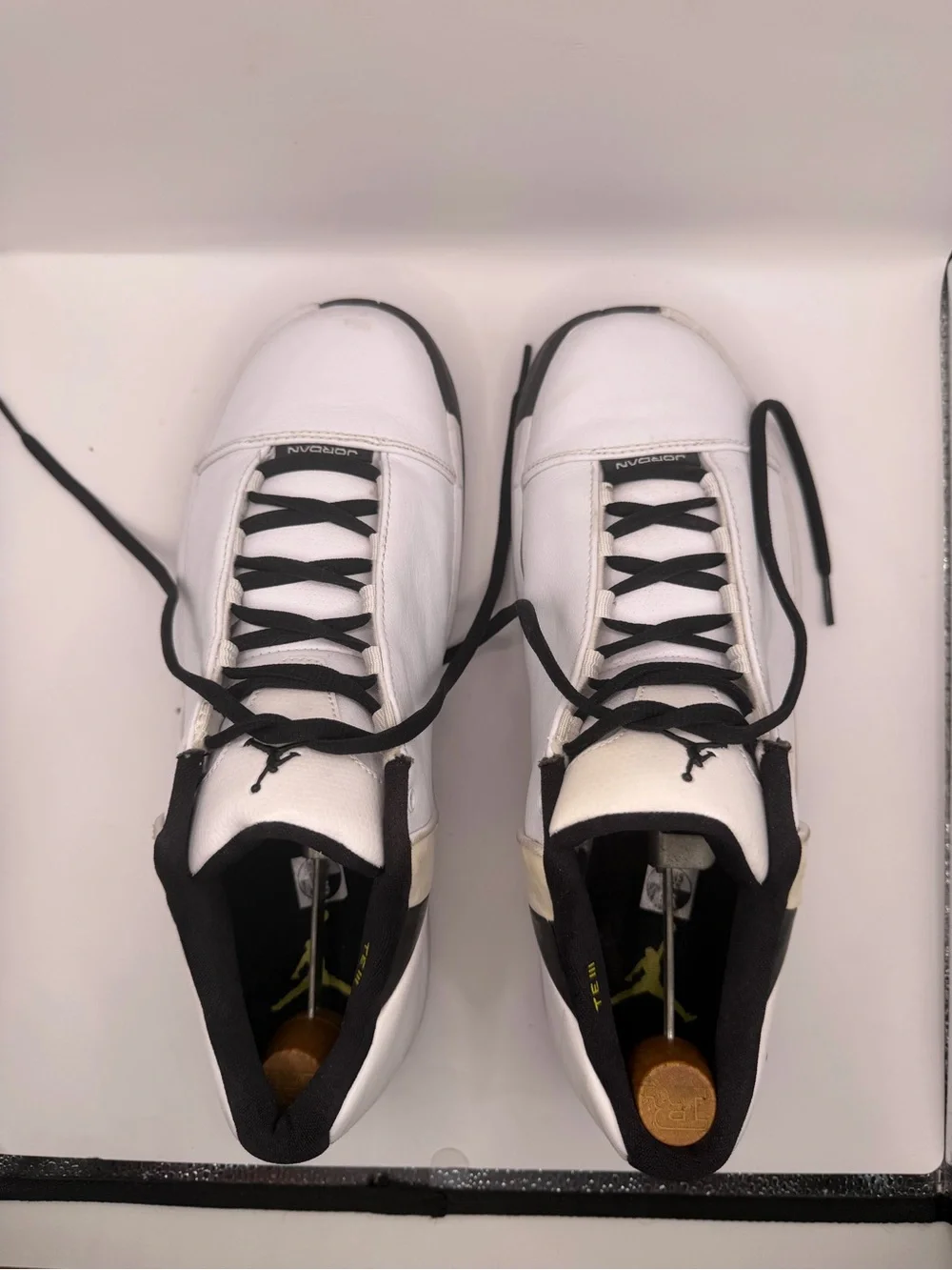 Air Jordan Team Elite II Low White Black Basketball Shoes Men’s Size 9.5